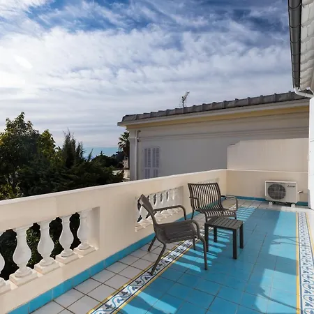 Stylish Art Deco Near The Sea 4 Bdrs Pool And Garage Villa *