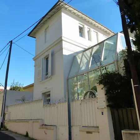 Stylish Art Deco Near The Sea 4 Bdrs Pool And Garage Villa *